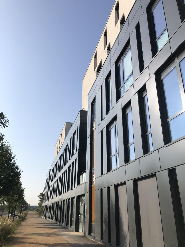 Bureau Vaulx-en-Velin 993m² Location bureau Vaulx-en-Velin Rhône OLBUR2110009 0